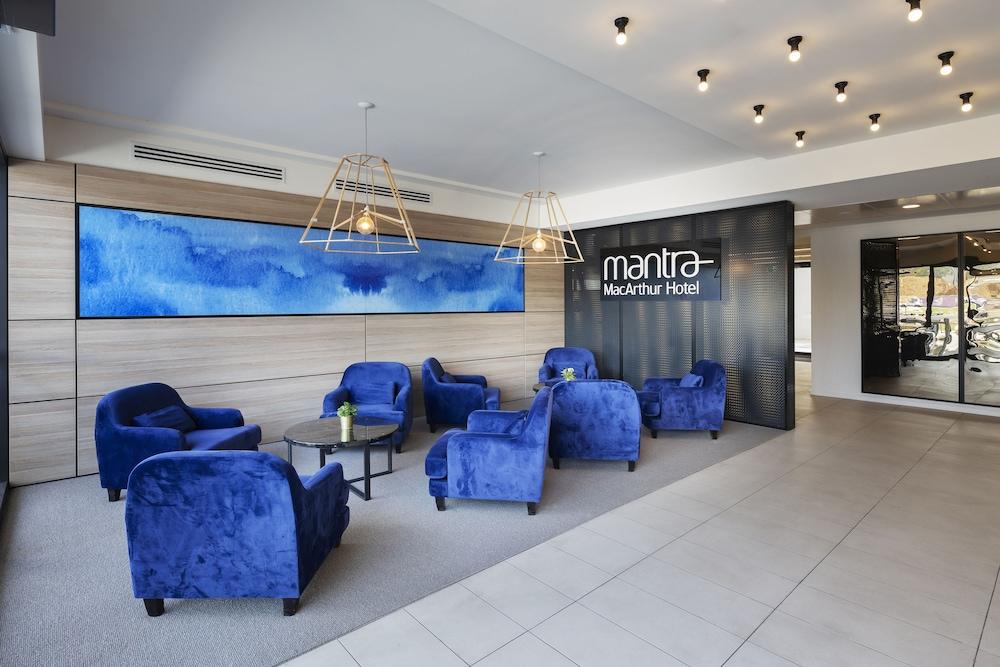Mantra Macarthur Hotel Canberra Exterior photo