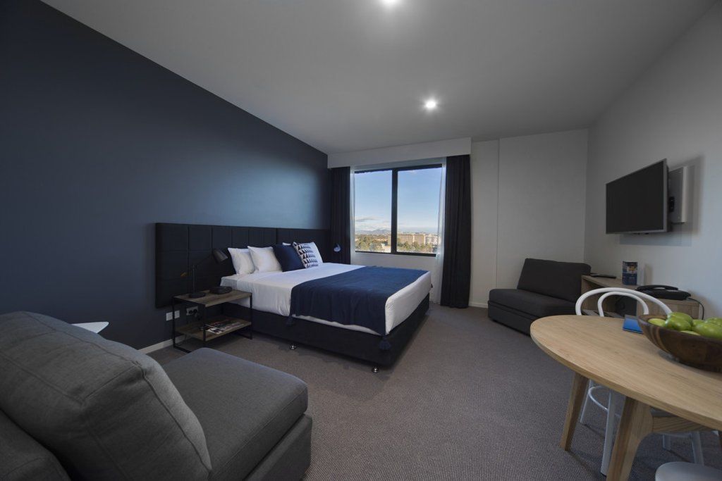 Mantra Macarthur Hotel Canberra Exterior photo