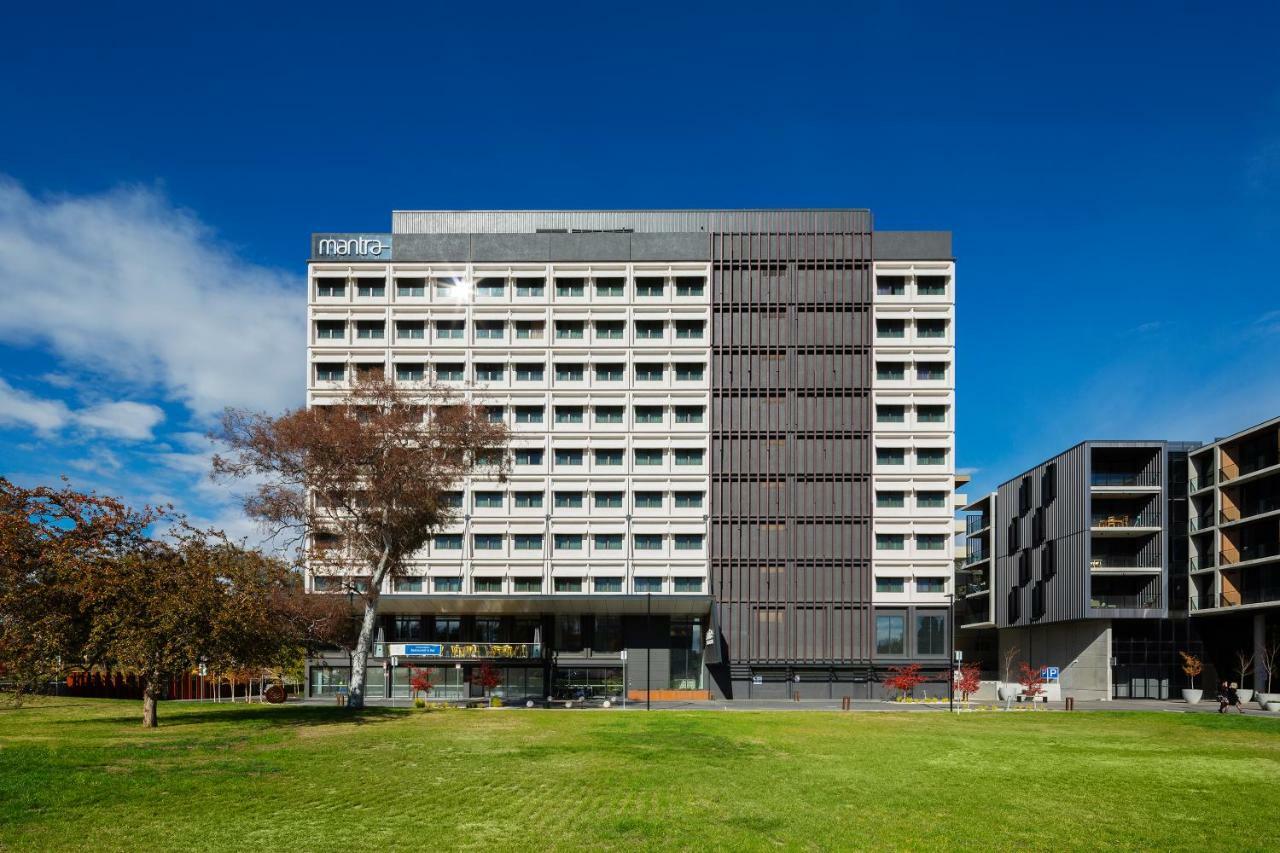 Mantra Macarthur Hotel Canberra Exterior photo